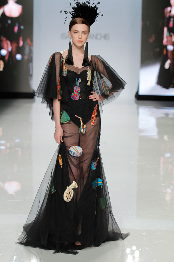 ilovebrides.pt Isabel Sanchis 2018 Barcelona Bridal Fashion Week 2017